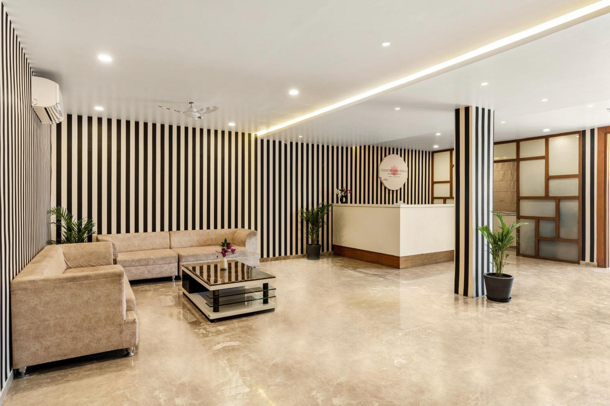 Seasons Sajjangarh Hotel Udaipur Luaran gambar