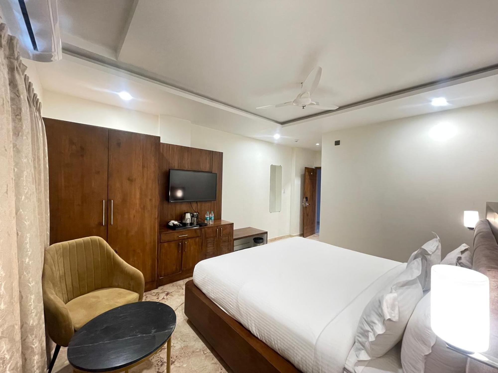 Seasons Sajjangarh Hotel Udaipur Luaran gambar