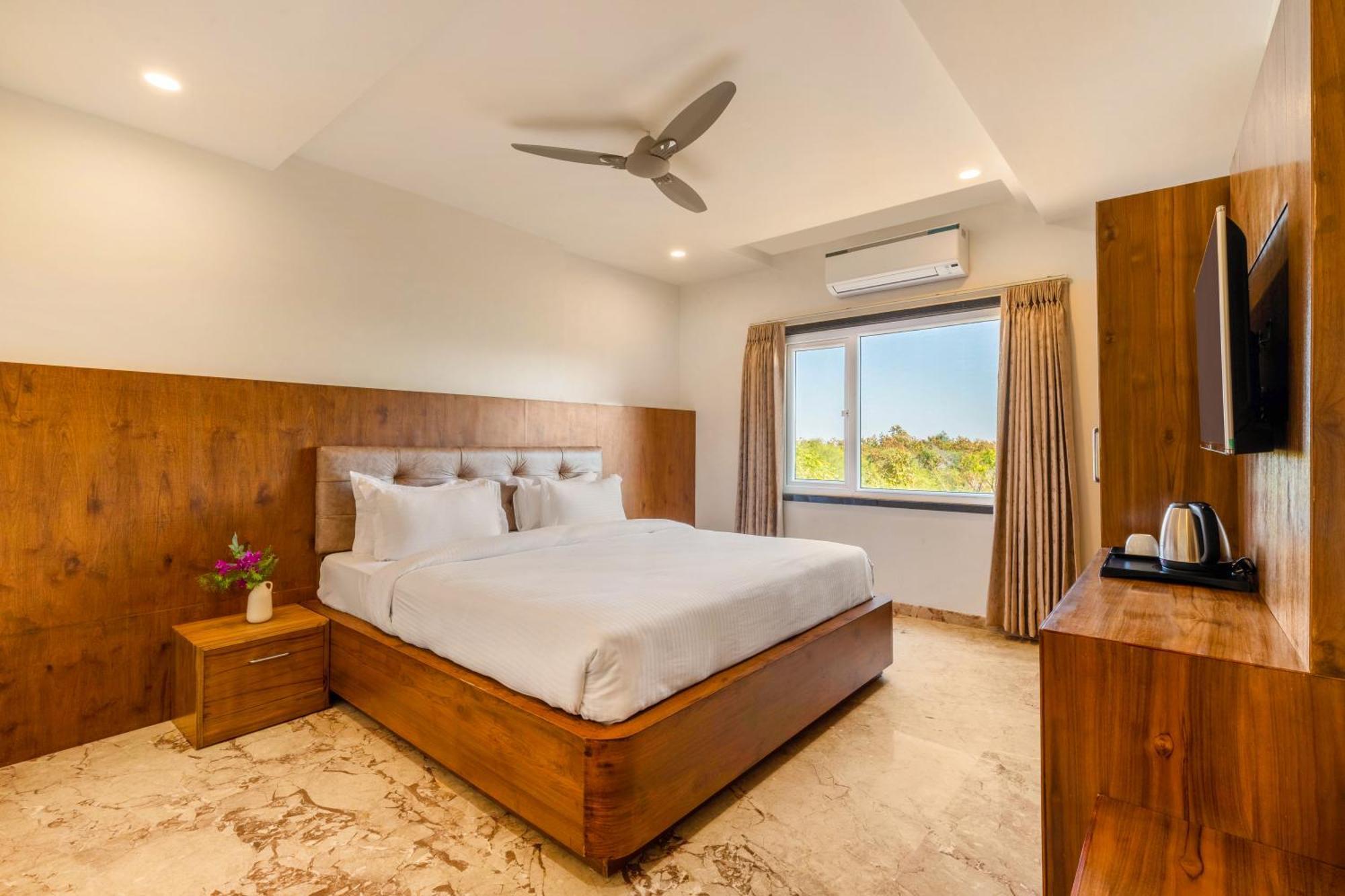 Seasons Sajjangarh Hotel Udaipur Luaran gambar